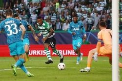 Sporting Lisbon nhấn chìm Tottenham ở phút bù giờ