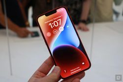Apple thất hứa với khách hàng mua iPhone 14