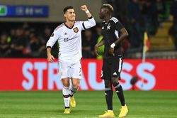 Kết quả trận Man United - Sheriff: Ronaldo 'giải hạn', Man United lần đầu thắng trận
