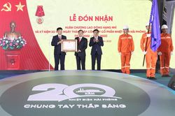Nhiệt điện Hải Phòng: Kỷ niệm 20 năm thành lập và đón nhận Huân chương Lao động hạng Nhì