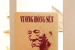 Tạp bút năm Ất Hợi 1995: Đôi điều gửi gắm từ nhà cổ ngoạn trứ danh