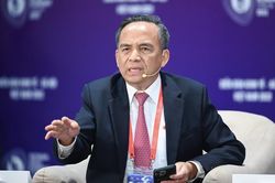 'Giao dịch đất đai qua sàn hay không là do Luật Kinh doanh bất động sản, Luật Đất đai không nên quy định'