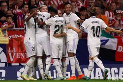 Đánh bại Atletico, Real đòi lại ngôi đầu từ tay Barcelona