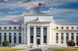 'Tuyên chiến' với lạm phát, Fed sẽ nâng lãi suất chuẩn lên trên 4%?