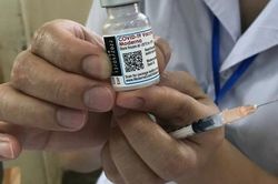 Bộ Y tế thông tin gì về thiếu cục bộ vaccine COVID-19 Moderna tiêm cho trẻ em từ 6 - dưới 12 tuổi?