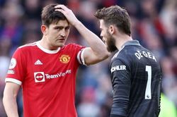 Maguire đổ lỗi cho De Gea sau khi mất suất đá chính