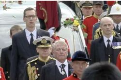 Nhân vật bí ẩn thu hút sự chú ý trong tang lễ Nữ hoàng Elizabeth II
