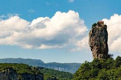 'Chuyến hành hương' trên 9 tầng mây giữa lòng châu Âu