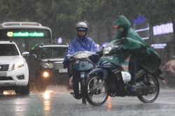 Dự báo thời tiết đêm nay và ngày mai (22-23/9): Hà Nội nhiều mây; cả nước mưa to và dông; đồng bằng, ven biển Bắc Bộ và Bắc Trung Bộ mưa to đến rất to