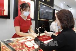 Fed tăng lãi suất lần thứ năm: Giá vàng trong nước giảm 100 nghìn đồng/lượng