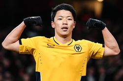 Tiền đạo Wolverhampton mở tỷ số cho Hàn Quốc