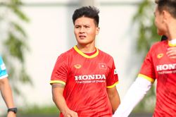 Quang Hải khó dự AFF Cup, HLV Park Hang Seo đối mặt bài toán nan giải