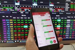 VN-Index 'thổi bay' gần 30 điểm: Điều gì đang xảy ra với cổ phiếu ngân hàng?