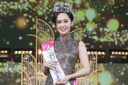 Á hậu Hong Kong 2022 gây tranh cãi vì có nhiều hình xăm trên cơ thể
