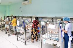 Hà Nội: Ngăn chặn virus Adeno bùng phát