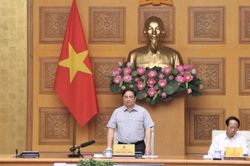 Thủ tướng: Phải bảo vệ tài sản, tính mạng nhân dân ngay từ khi bão chưa đổ bộ