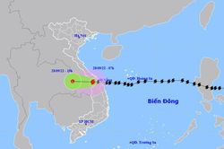 Bão số 4 đang trên đất liền Thừa Thiên Huế-Quảng Ngãi