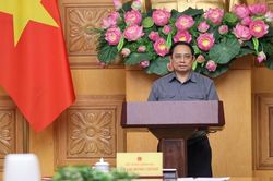 Thủ tướng Chính phủ: Tuyệt đối không để dân đói, rét, không có chỗ ở sau bão, lũ