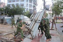 Bão số 4-Noru đổ bộ vào miền Trung, gây nhiều thiệt hại