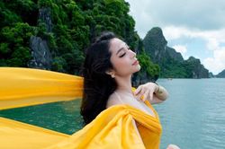 Lâm Thu Hồng: 'Càng đi nhiều tôi càng thấy đất nước mình đẹp quá'