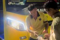 Xe khách đường dài nhờ Công an tìm trả ví cho khách đánh rơi