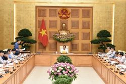 Họp hằng tháng gỡ vướng cho các dự án điện trọng điểm, tuyệt đối không để thiếu điện