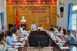 Đoàn công tác Bộ Tư pháp khảo sát, đánh giá tình hình đăng ký hộ tịch cho nhóm dân cư yếu thế tại Đam Rông