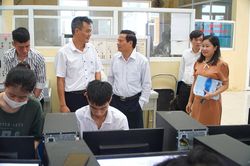 Giáo dục lý tưởng cách mạng, đạo đức, lối sống và khát vọng cống hiến cho sinh viên việt nam trong thời đại 4.0