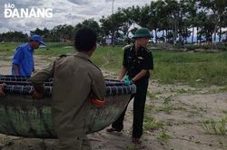Ấm áp tình quân dân giữa những ngày bão