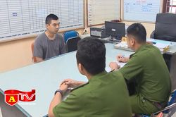 Túng tiền, cầm dao ra đường đe dọa cướp tài sản