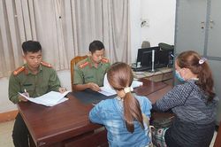 Tiếp nhận 2 nạn nhân bị lừa sang Campuchia làm 'việc nhẹ, lương cao'