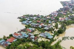 Nghệ An, Hà Tĩnh thiệt hại nặng do mưa lũ, gần 20.000 ngôi nhà ngập trong nước