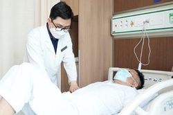 Đi khám vì đau mạn sườn và sốt rét, bệnh nhân phát hiện 'thủ phạm' không ngờ trong gan
