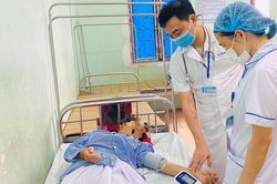 Bác sỹ trẻ 9x tình nguyện hiến máu cứu bệnh nhân nguy kịch