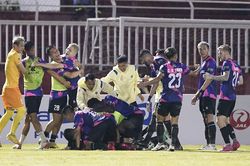 V League: Khi các đội đều đá 'chung kết'