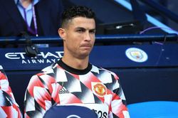 Ronaldo đòi rời MU mùa đông, Ten Hag 'mời đi luôn'