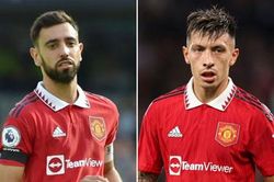 Fernandes và Martinez nổi điên trong phòng thay đồ sau hiệp 1 trận derby Manchester