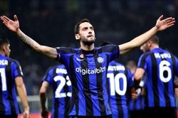 Barca lần đầu thua Inter sau 12 năm
