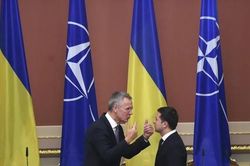 Sputnik: Việc nộp đơn xin gia nhập NATO cho thấy ông Zelensky sắp 'hết cách'