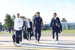 PSG lái xe chống đạn đến Bồ Đào Nha bảo vệ Messi, Mbappe
