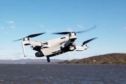 Vì sao Hải quan rà soát toàn bộ mặt hàng Flycam nhập khẩu?