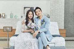 Bị đồn ngoại tình với golf thủ nhìn giống Kim Tae Hee, phía Bi Rain lập tức phủ nhận