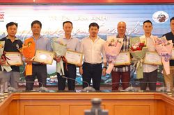 Vinh danh những nghệ sĩ nhiếp ảnh vì 'Hà Nội mát xanh'