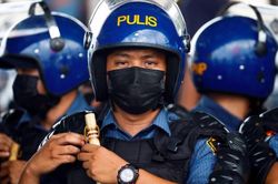 Hỗ trợ 14 cô gái Việt bị ép bán dâm ở Philippines