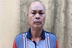 Phê chuẩn khởi tố gã đàn ông 'dâm ô' với bé gái 10 tuổi