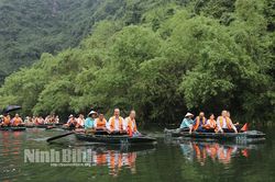 Đoàn đại biểu thành phố Saiki (Nhật Bản) khảo sát tại Khu Du lịch sinh thái Tràng An
