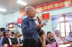 Đoàn đại biểu Quốc hội tỉnh tiếp xúc cử tri tại huyện Vĩnh Linh