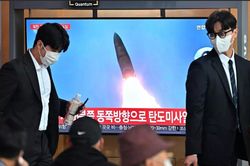 Triều Tiên tiếp tục phóng 2 tên lửa đạn đạo