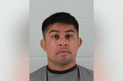 Giáo viên Mỹ bị bắt vì quan hệ với học sinh