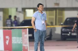 V-League 2022: Đỏ mắt tìm thầy